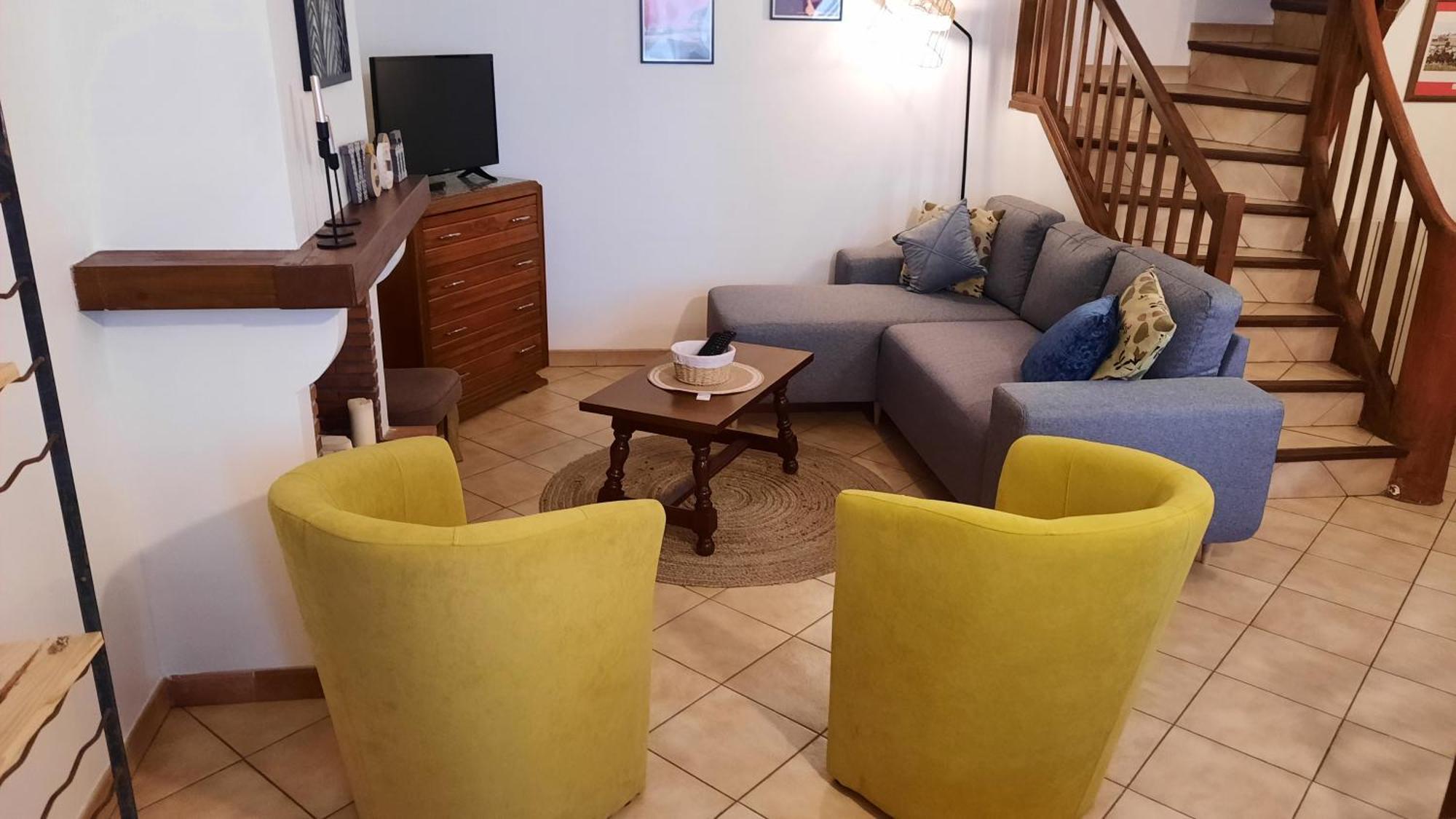 Holiday home A 200 Metres Du Chateau : Maison De *